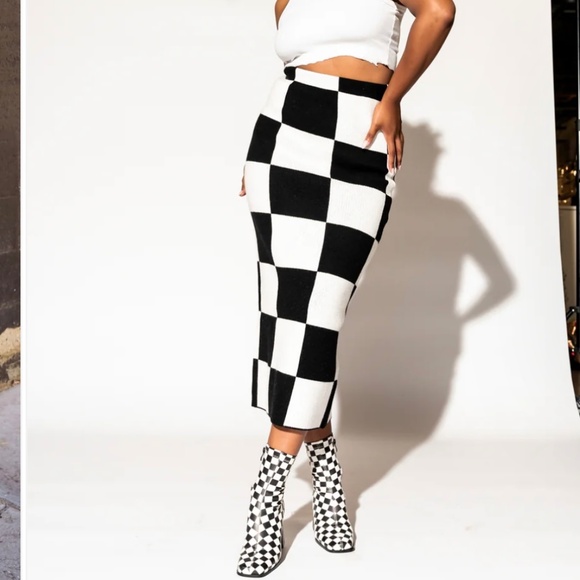 LALA ORIGINAL To The Stars Knit Skirt in Checkerboard - Picture 2 of 8